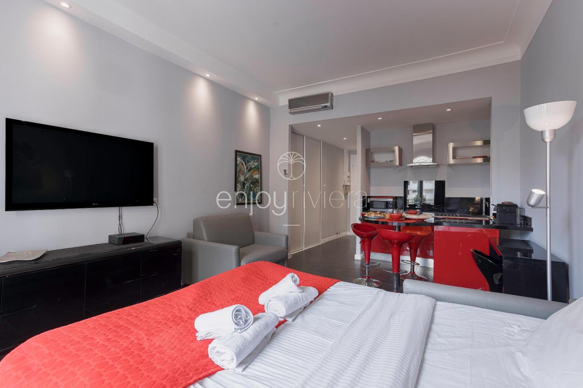 Palais Miramar - Suite & B31 - Croisette Emplacement Unique - 20M Plage - Wifi - Clim Канни Екстер'єр фото